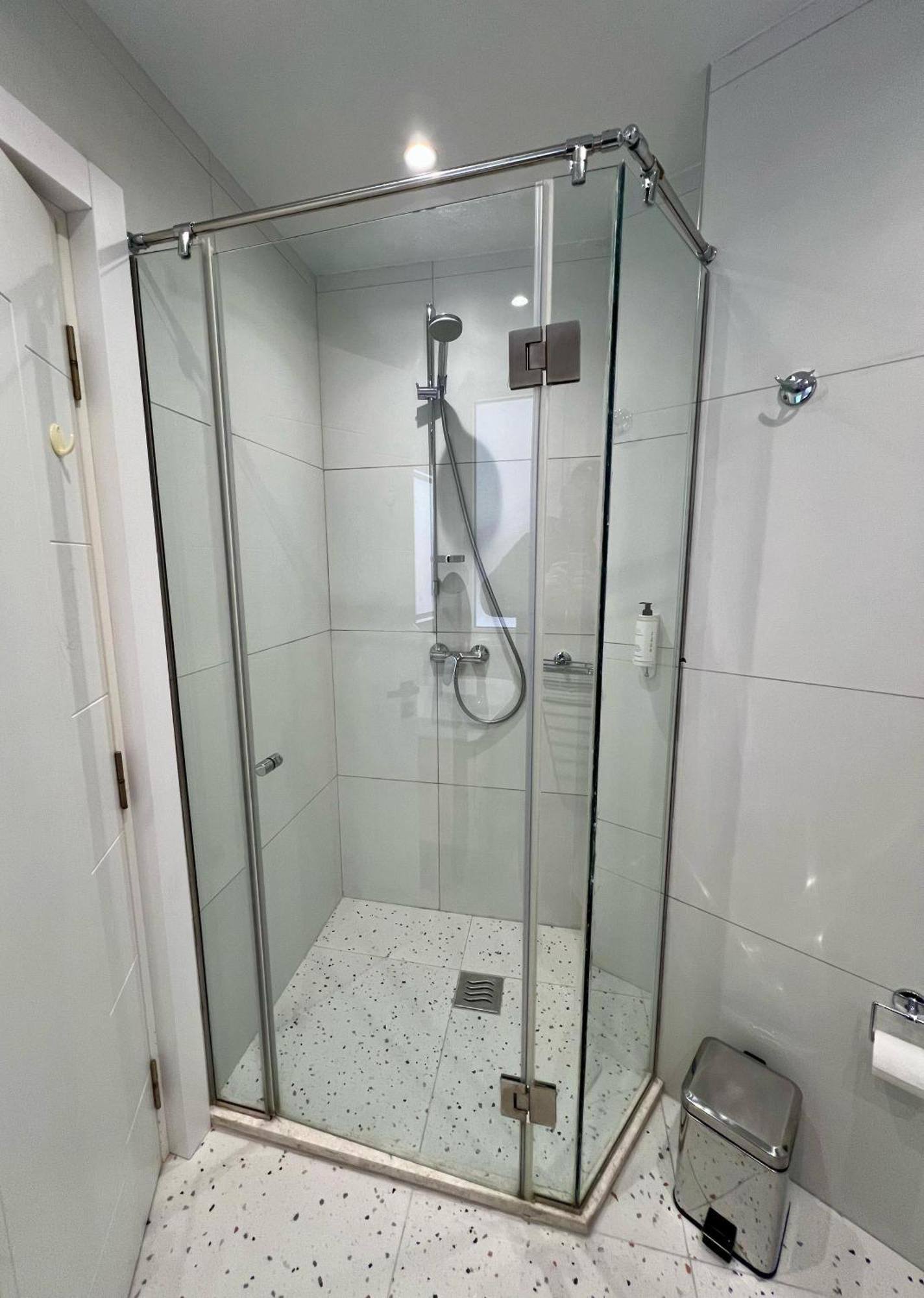 Апартаменти Metropolitan Charm: Cozy 1Br In 7Min To Skanderbeg Тирана Екстер'єр фото